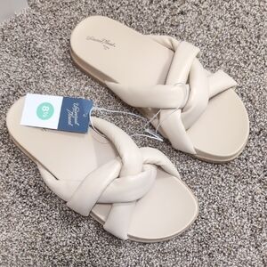 Universal Thread Cream Sandals with Knotted Straps